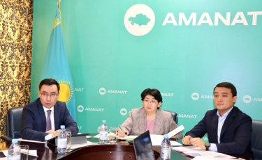 В Алматы рассмотрели итоги реализации предвыборной программы партии AMANAT за 2021 год