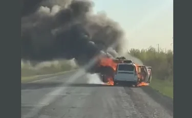 БҚО-дағы тасжолда көлік өртеніп кетті