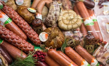 Копченые продукты: почему они опасны для организма - диетолог