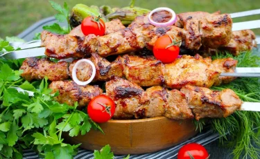 Почему шашлык опасен для пожилых людей - врач