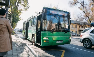 Кто может ездить на общественном транспорте бесплатно в Казахстане 