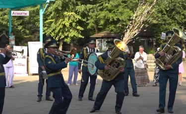 Международный марш мира и согласия стартовал из столицы Казахстана