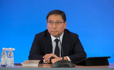 Встреча акима Алматы Ерболата Досаева с населением Бостандыкского района