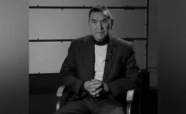 Белгілі ақын, қоғам қайраткері Арман Қани дүниеден озды