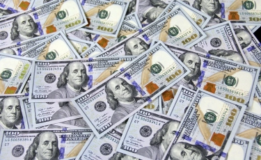 За сколько продают доллары в обменниках Алматы 3 сентября