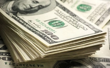 За сколько продают доллары в обменниках Алматы 7 сентября