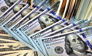 За сколько продают доллары в обменниках Алматы 8 сентября