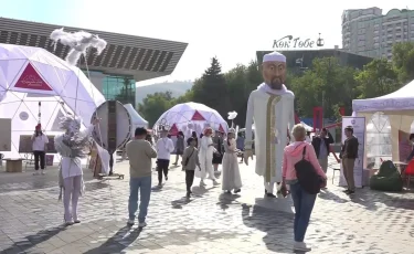 Мың жасаған шаһар: Абай алаңында балаларға шеберлік сағаты өтіп жатыр