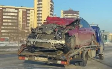 Қазақстандық блогер Instagram-ға видео түсіру кезінде жол апатына ұшырады