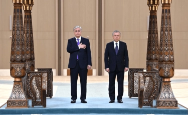Ташкентте Қасым-Жомарт Тоқаевты ресми қарсы алу рәсімі өтті