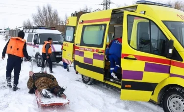 На Капшагайском водохранилище спасли рыбака