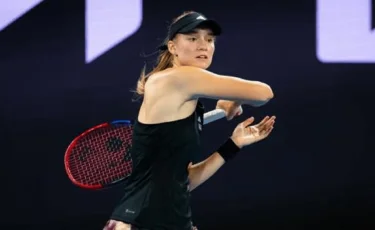 Australian Open: Елена Рыбакина әлемнің 1-ракеткасын ұтып, ширек финалға шықты