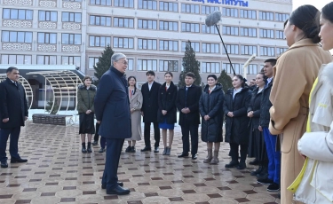 Мемлекет басшысы Тараз қаласындағы Студенттер үйіне барды 