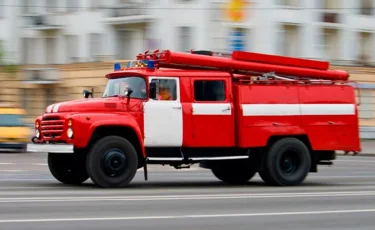 Пьяный павлодарец поджег квартиру и выпрыгнул с пятого этажа