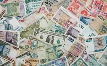 Курс валют на 15 апреля 2023