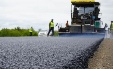 Алматының Алмалы ауданында 25 км жол орташа жөнделеді