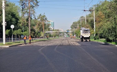 Әл-Фараби даңғылының бірнеше учаскесінде жол жөндеу жұмыстары аяқталды