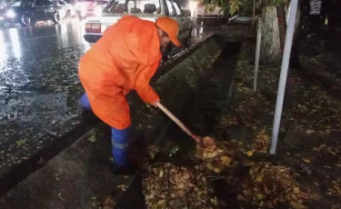 Алматыда су тасқынының алдын алу шаралары жүргізілді