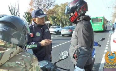 Алматы полициясы мопед жүргізушілерінің қатысуымен болатын жол апаты туралы айтты 