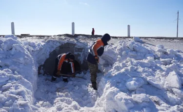 Су тасқыны қауіпі жоқ: көпір асты құбырлар тазартылып жатыр