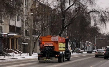 Непогода в Алматы: коммунальные службы готовятся к гололедным явлениям