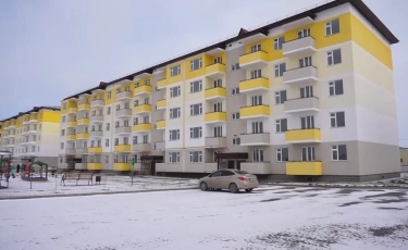Шатыры ұшып кетті: Таразда биыл қолданысқа берілген көпқабатты үйлер тұруға жарамсыз