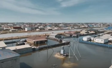 Пропавших во время наводнения в Кульсары отца и сына нашли мертвыми