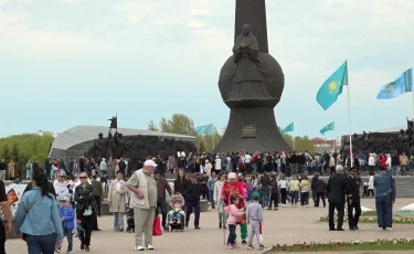 Астаналықтар Жеңіс күнін қалай атап өтті