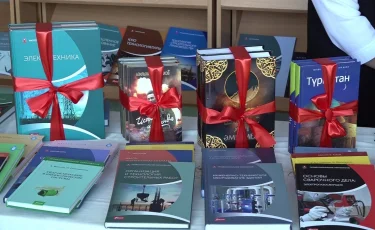 Qazaq Book Fair: Алматыда кітап көрме-жәрмеңкесі өтуде