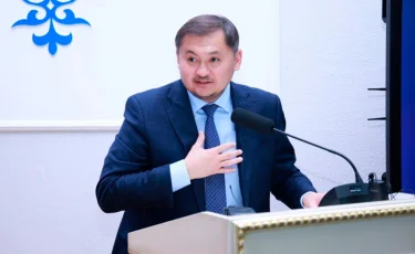 Саясат Нұрбек Мәжіліс депутаты ретінде ант берді