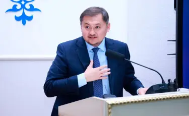 Саясат Нұрбек Мәжіліс депутаты ретінде ант берді