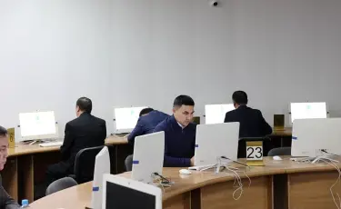 Молодежная практика: около 10 000 выпускников вузов и колледжей трудоустроены