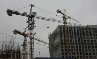 Алматыдағы Түрксіб ауданында ескі үйлер сүріледі