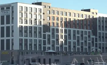 Астанада ер адам 24-қабаттан секіріп кетті