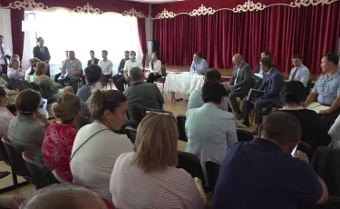 Сколько встреч с многодетными матерями провели акимы районов в ноябре