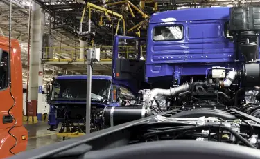 Ақмола облысында жүк көлігін тоқтатпақ болған жұмысшы қайтыс болды
