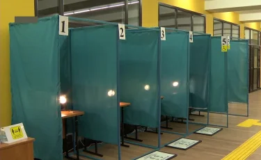 Саяси додаға түсіп жатқан партия басшылары да дауыс берді