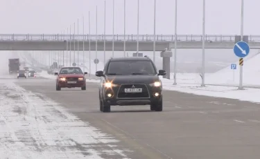 Қарлы боран: Астанада бір күнде 140-тан астам жол апаты тіркелді
