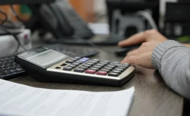 По какому МРП казахстанцы будут платить транспортный налог в 2024 году