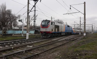 Трагедия в Жамбылской области: железнодорожники погибли под колесами поезда