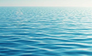 Уровень воды в реке Жайык превысил критическую отметку в Атырау