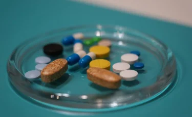 Нереальные цены: как закупались лекарства в Казахстане