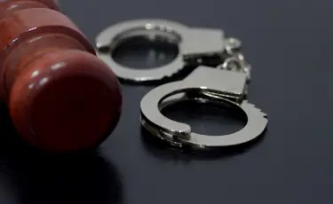 Шымкентте құрылыс орнында кісі өлтірген ер адам ұзақ жылға сотталды