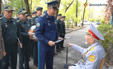 Ветеран Великой Отечественной войны отмечает вековой юбилей в День Республики