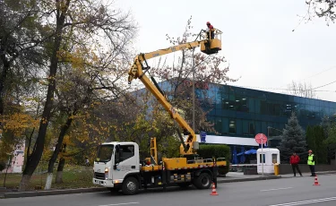 Алматыда магистральді көшелерде 45 км сыртқы жарықтандыру желісі жөнделді