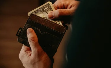 Социологи проследили, какие семьи накапливают больше богатства