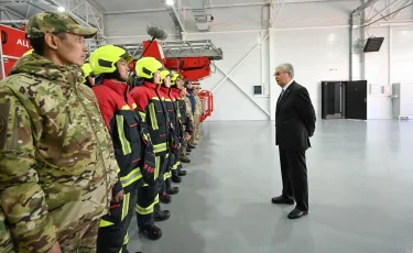 Президент елордадағы өрт сөндіру бөліміне қажетті жабдықтар сыйлады