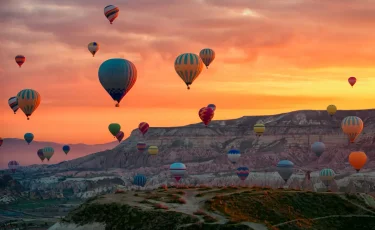 Какой отдых самый лучший: выбираем между морем, горами и диваном
