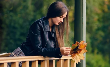 Железное правило: почему нельзя класть смартфон в карман теплой куртки