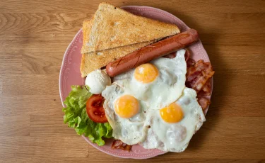 Завтрак — твоя защита от опасности: что происходит, если его пропускать